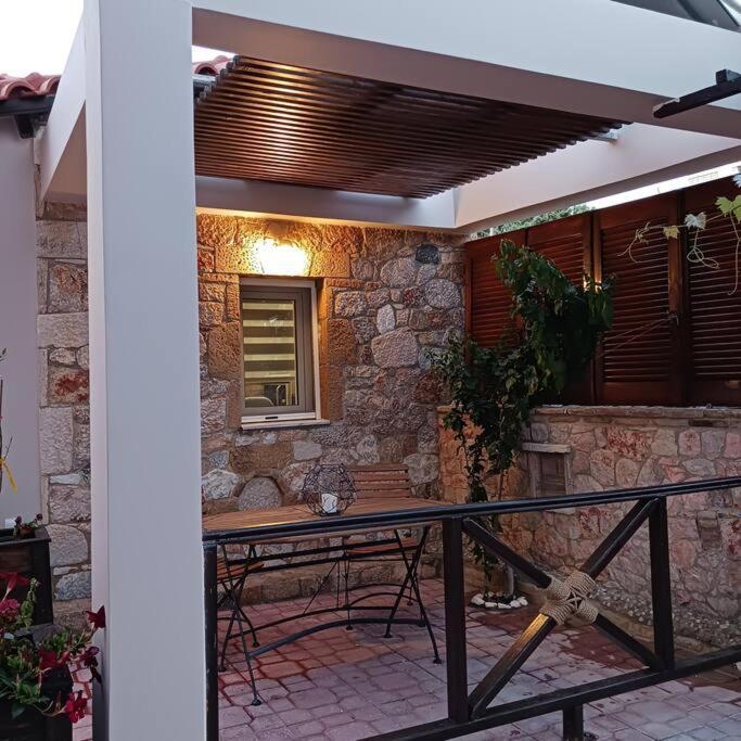 Kouvarás Boutique Eptalofos 15Min From Airport And Sea 아파트 외부 사진