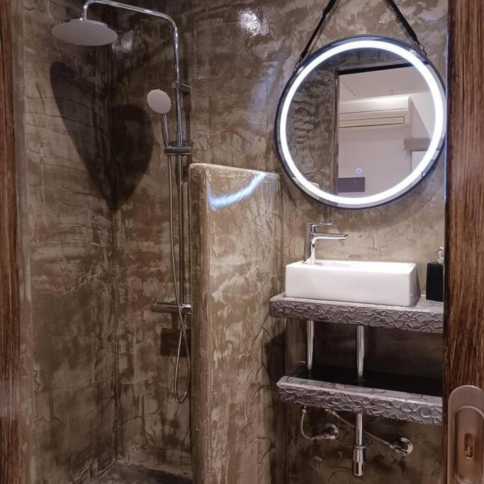 Kouvarás Boutique Eptalofos 15Min From Airport And Sea 아파트 외부 사진